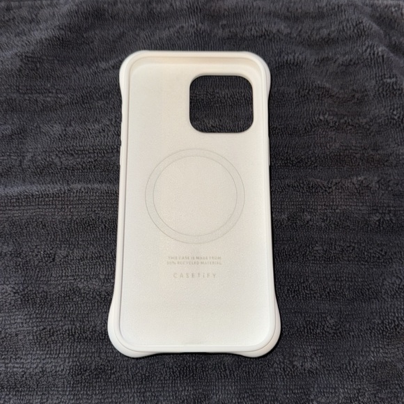 iPhone 15 Pro Max Casetify White Ripple Phone Case - Picture 2 of 2